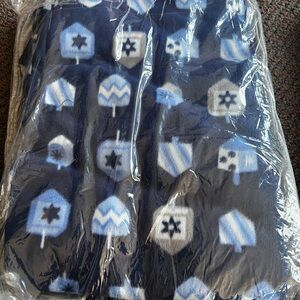 HANUKKAH HOLIDAY PAJAMAS SET